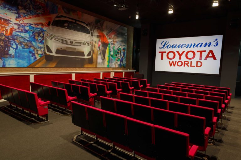 Een unieke filmbeleving bij Louwman’s Toyota World-image